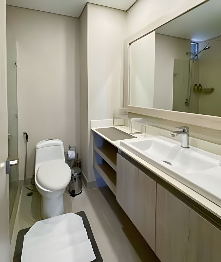 1 Quarto com jacuzzi privativo. Vista para o mar e para a la