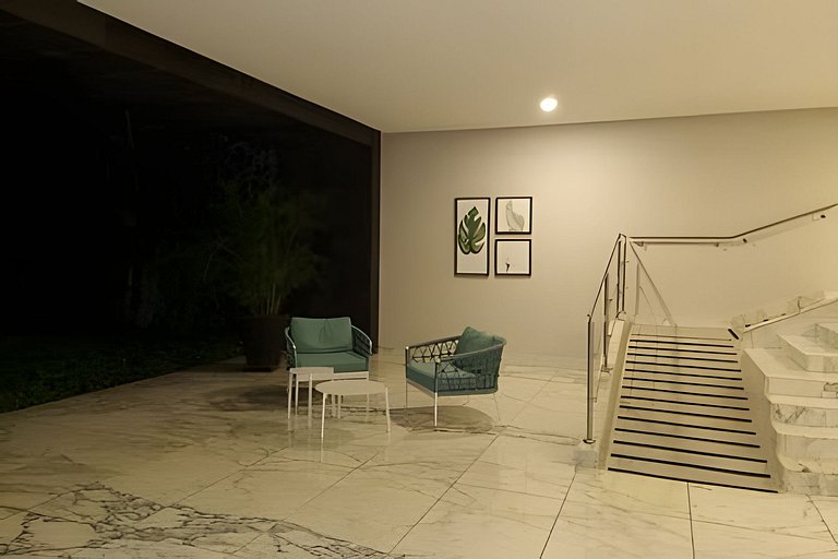 Apartamento de 1 dormitório nos Morros com vista para o mar