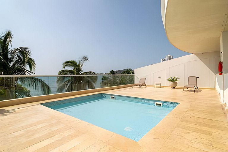 2 quartos com vista para o mar, piscina e spa