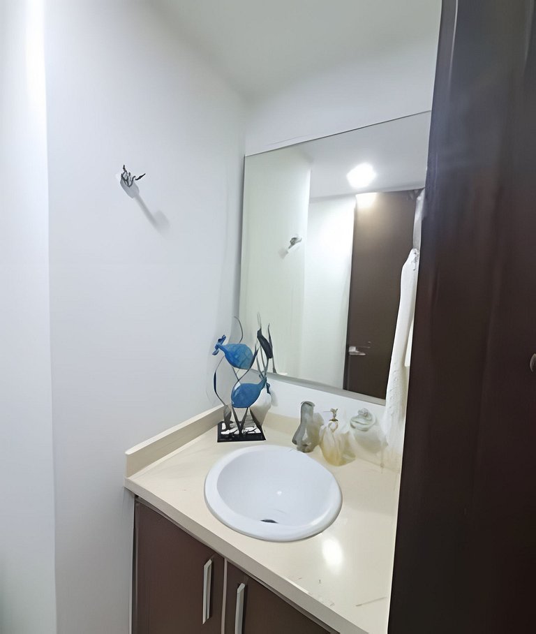 Apartamento com 2 quartos nos Morros, vista para o mar
