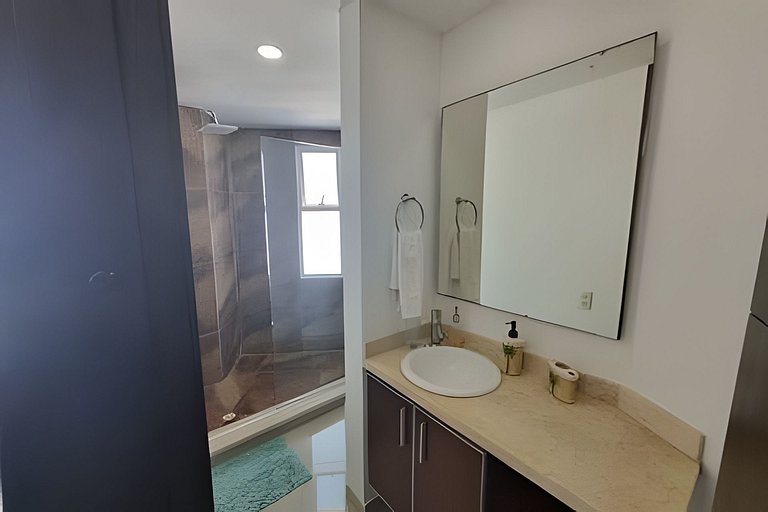 Apartamento com 2 quartos nos Morros, vista para o mar