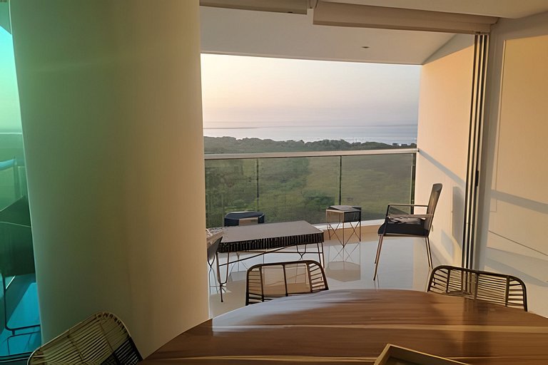 3+1 bedrooms Morros. Beach views and access