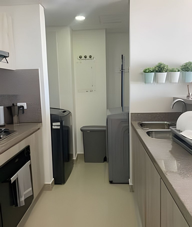 Apartamento com 3 quartos na Zona Norte. Vista para o mar