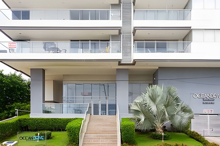 Apartamento com 3 quartos na Zona Norte. Vista para o mar