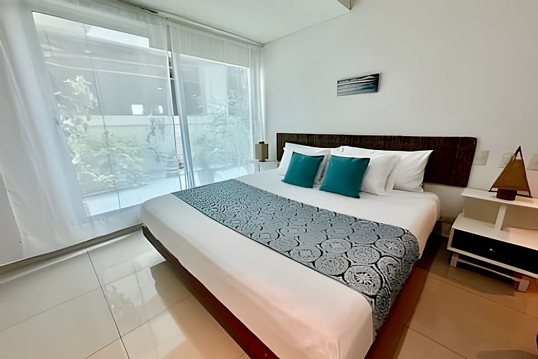 3 Bedrooms Morros. Terrace and beach exit