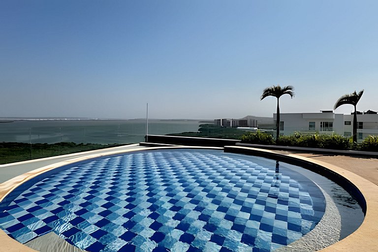 3 Bedrooms Morros. Terrace and beach exit