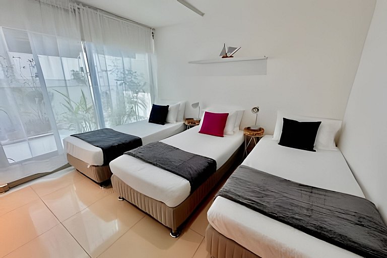 3 Bedrooms Morros. Terrace and beach exit