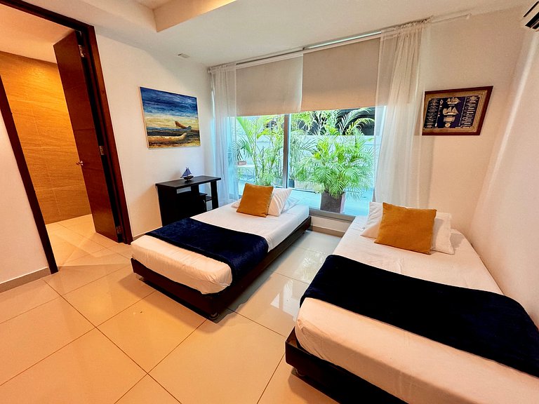 3 Bedrooms Morros. Terrace and beach exit