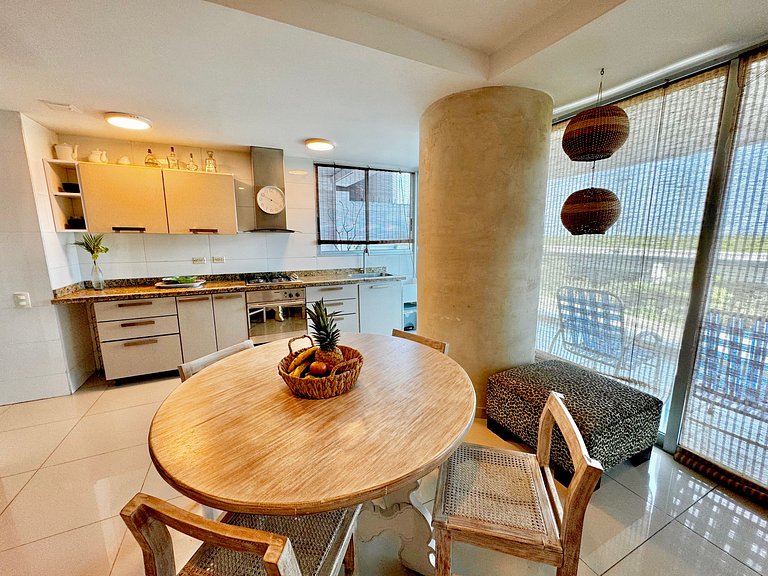 3 Bedrooms Morros. Terrace and beach exit