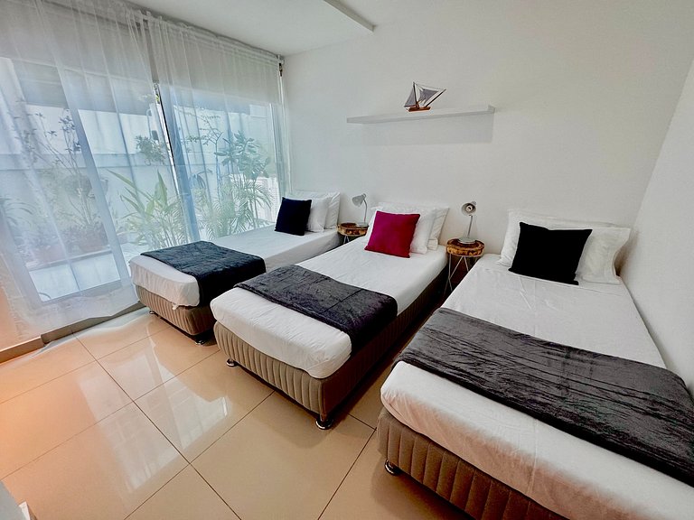 3 Bedrooms Morros. Terrace and beach exit