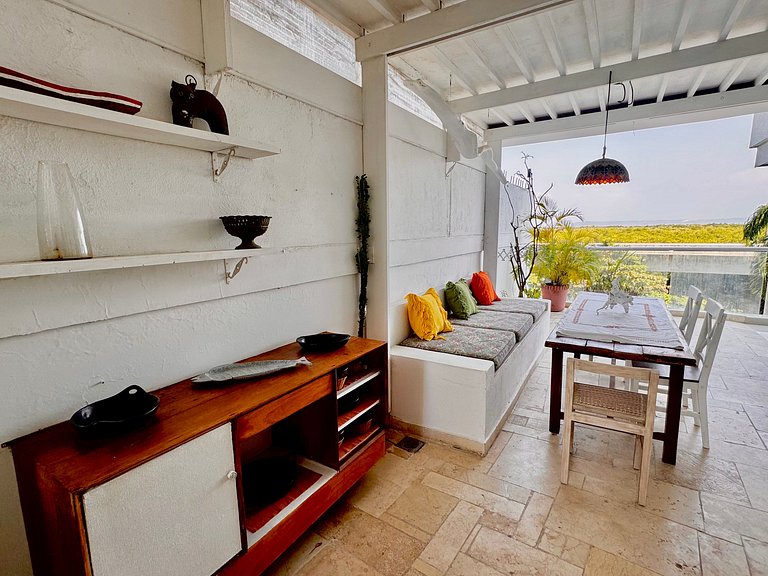 3 Bedrooms Morros. Terrace and beach exit