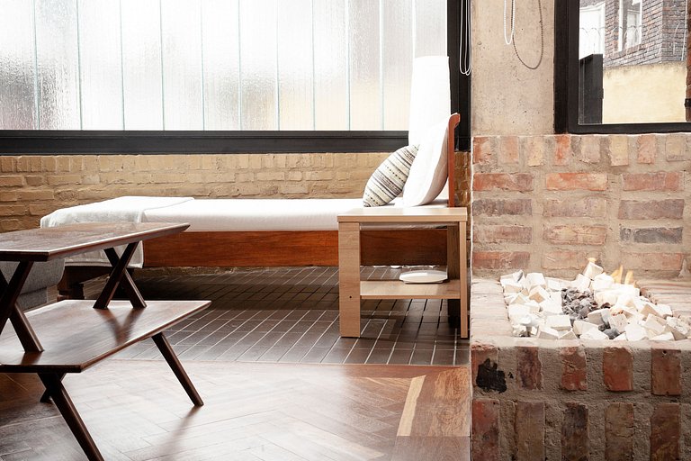 Loft espaçoso com terraço e cozinha. Centro de Bogotá