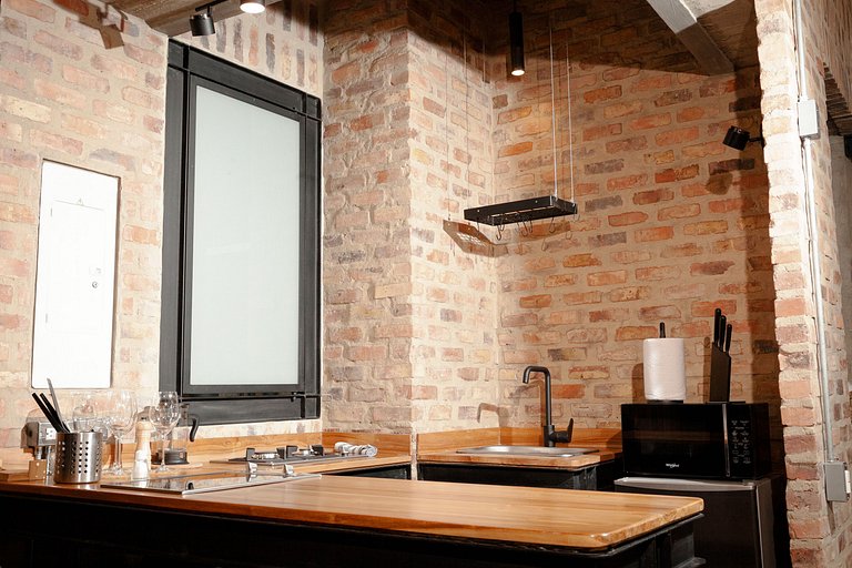 Loft espaçoso com terraço e cozinha. Centro de Bogotá