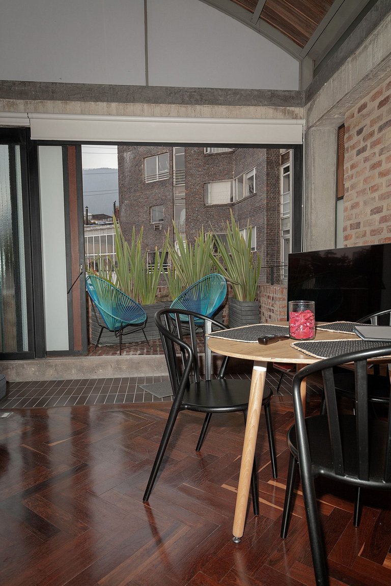 Cobertura com terraço e cozinha no centro de Bogotá
