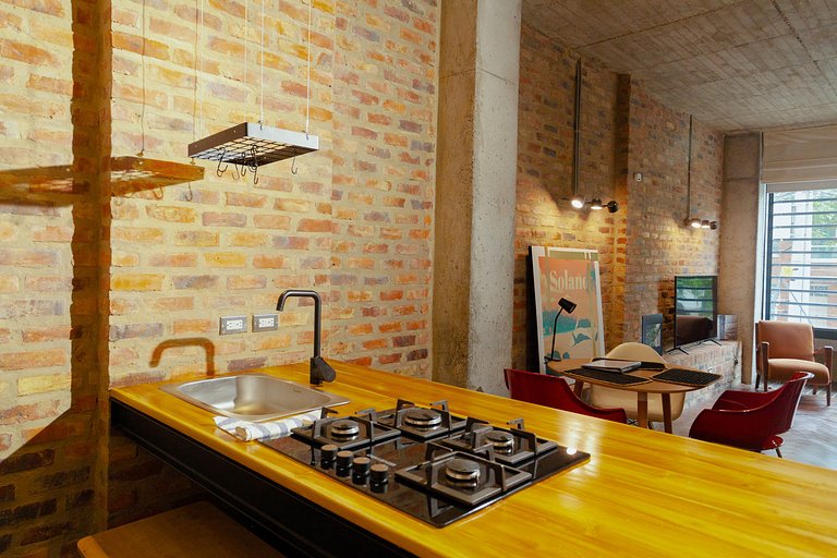 Loft moderno, exterior e cozinha. Centro de Bogotá