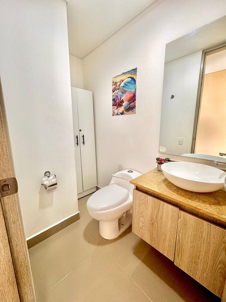 Apartamento com 3 quartos na Zona Norte. Vista para o mar