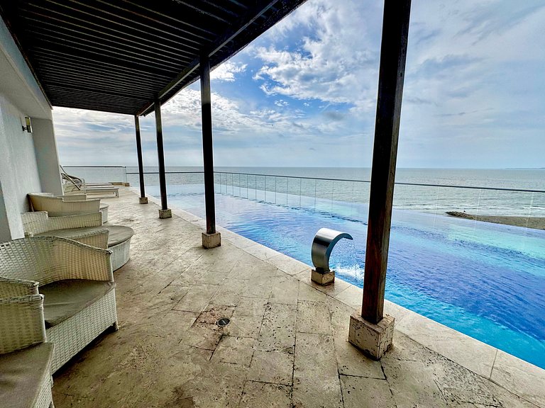 Apartamento com 3 quartos na Zona Norte. Vista para o mar