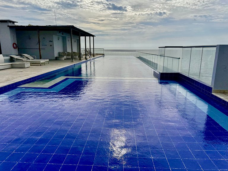 Apartamento com 3 quartos na Zona Norte. Vista para o mar