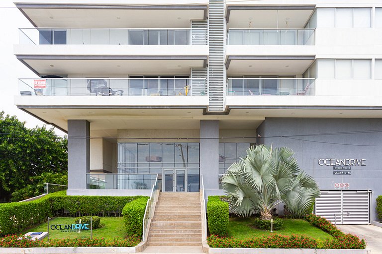 Apartamento com 3 quartos na Zona Norte. Vista para o mar