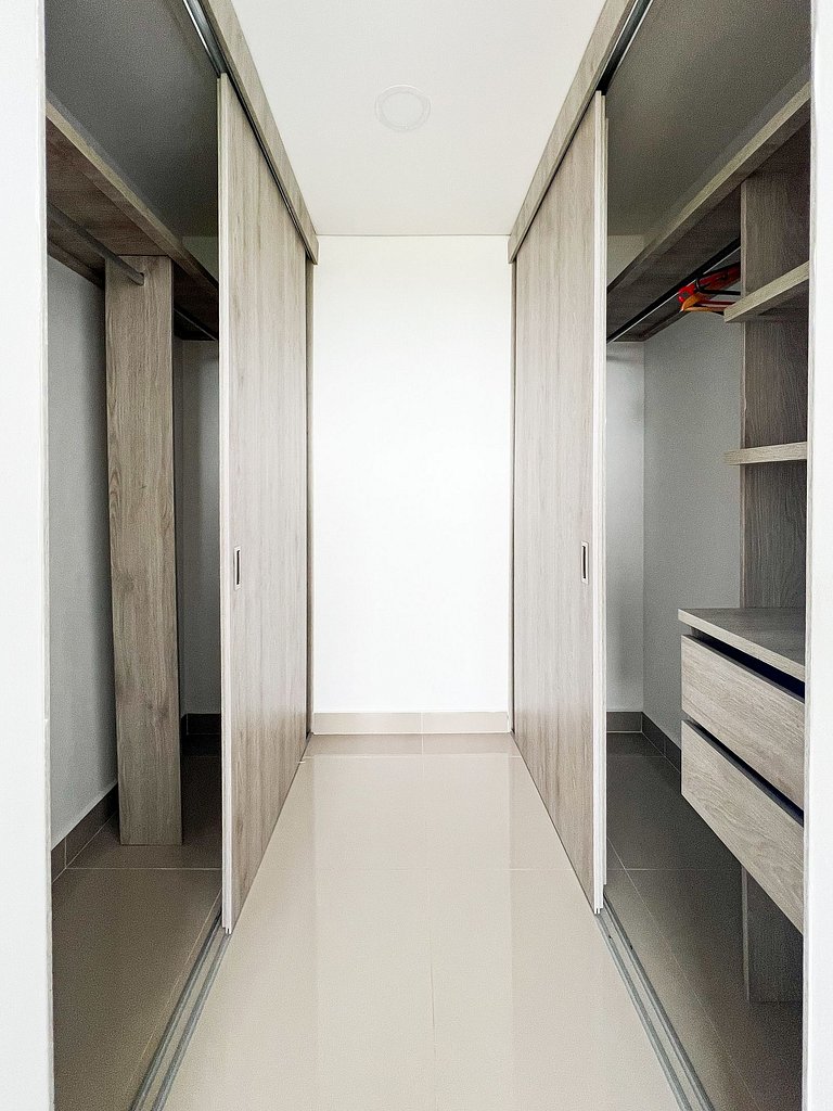 Apartamento com 3 quartos na Zona Norte. Vista para o mar