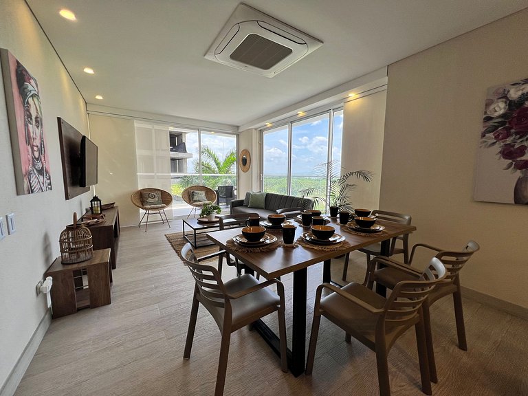 2 Bedrooms by the Sea. Private Jacuzzi
