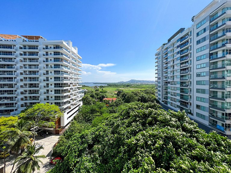 Apartamento 2 Dormitorios. Jacuzzi y Vista Mar