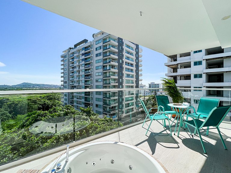 Apartamento 2 Dormitorios. Jacuzzi y Vista Mar
