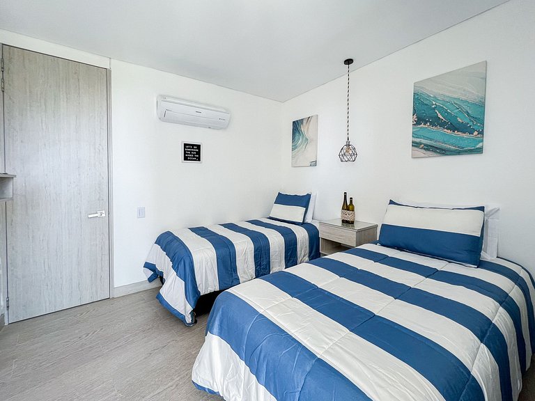 Apartamento 2 Dormitorios. Jacuzzi y Vista Mar
