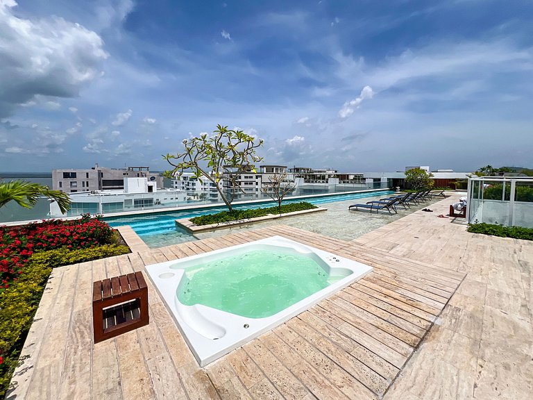 Apartamento 2 Dormitorios. Jacuzzi y Vista Mar