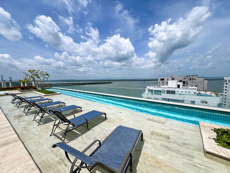 Apartamento 2 Dormitorios. Jacuzzi y Vista Mar