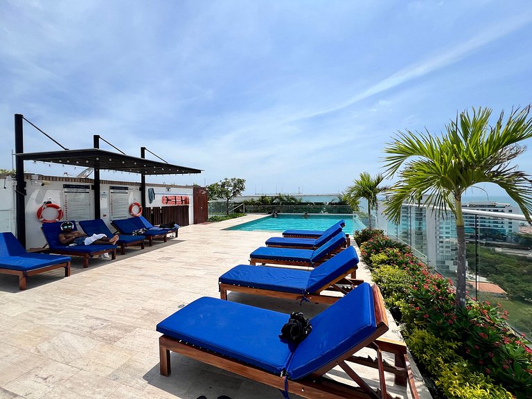 Apartamento 2 Dormitorios. Jacuzzi y Vista Mar