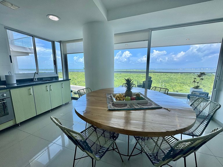 3+1 bedrooms Morros. Beach views and access