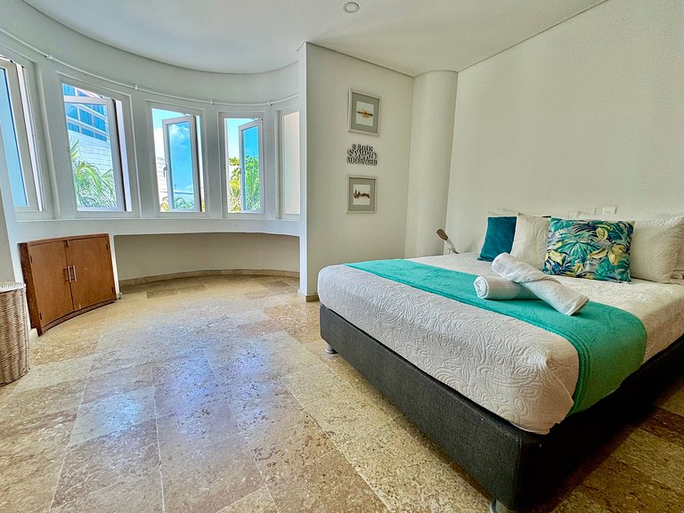 3 Bedrooms Open Sea. Morros