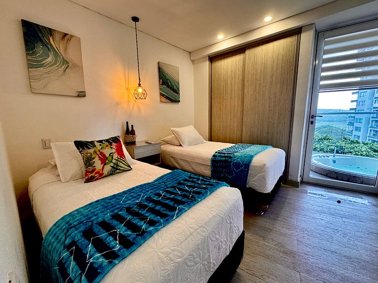 Apartamento 2 Dormitorios. Jacuzzi y Vista Mar