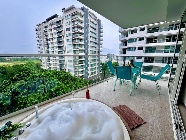 Apartamento 2 Dormitorios. Jacuzzi y Vista Mar