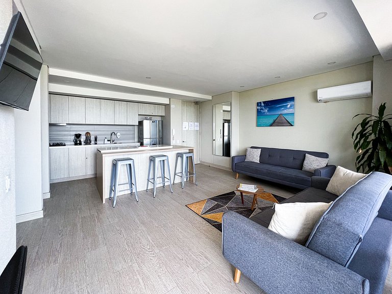 1 Bedroom by the Sea. Private Jacuzzi