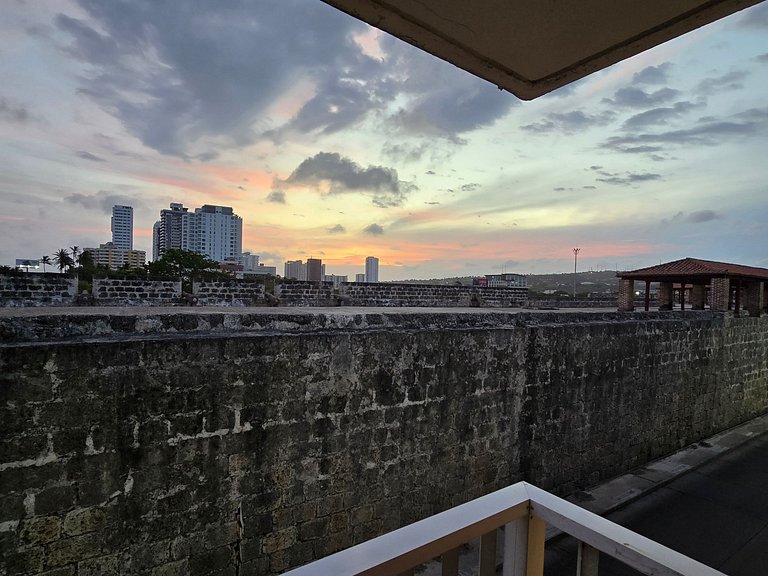Apartamento en la ciudad amurallada cerca de todo