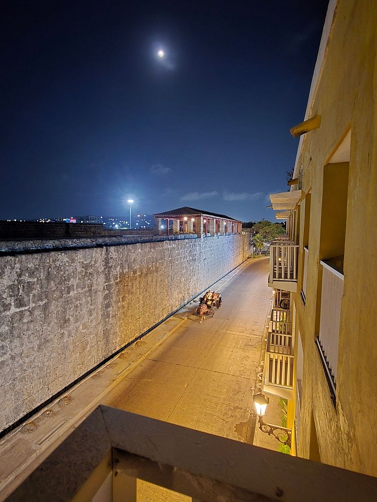 Apartamento en la ciudad amurallada cerca de todo