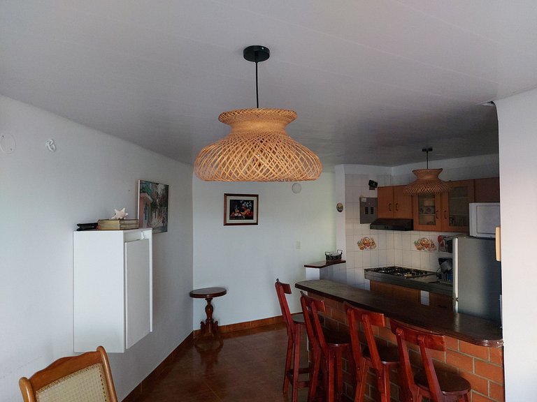 Apartamento en la ciudad amurallada cerca de todo