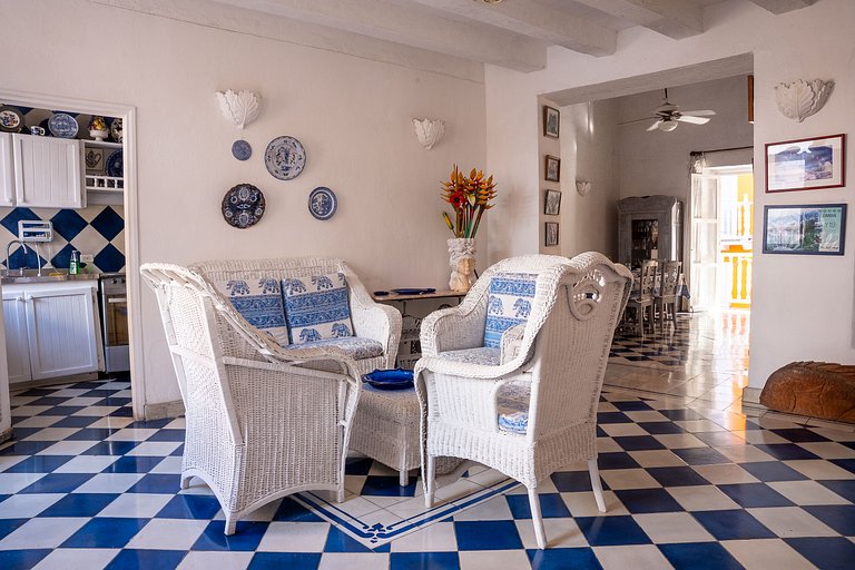 Colonial Boutique Duplex – Historic Center