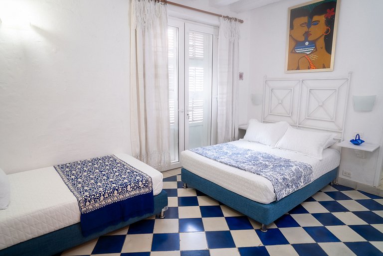 Colonial Boutique Duplex – Historic Center