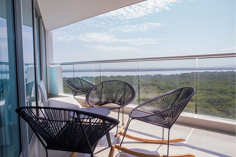 2 bedrooms Morros. Views and beach direct access