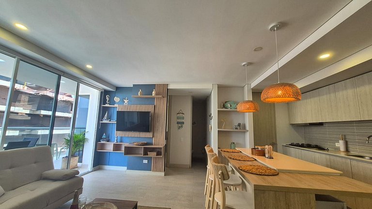 1 Dormitorio junto al mar. Jacuzzi Privado