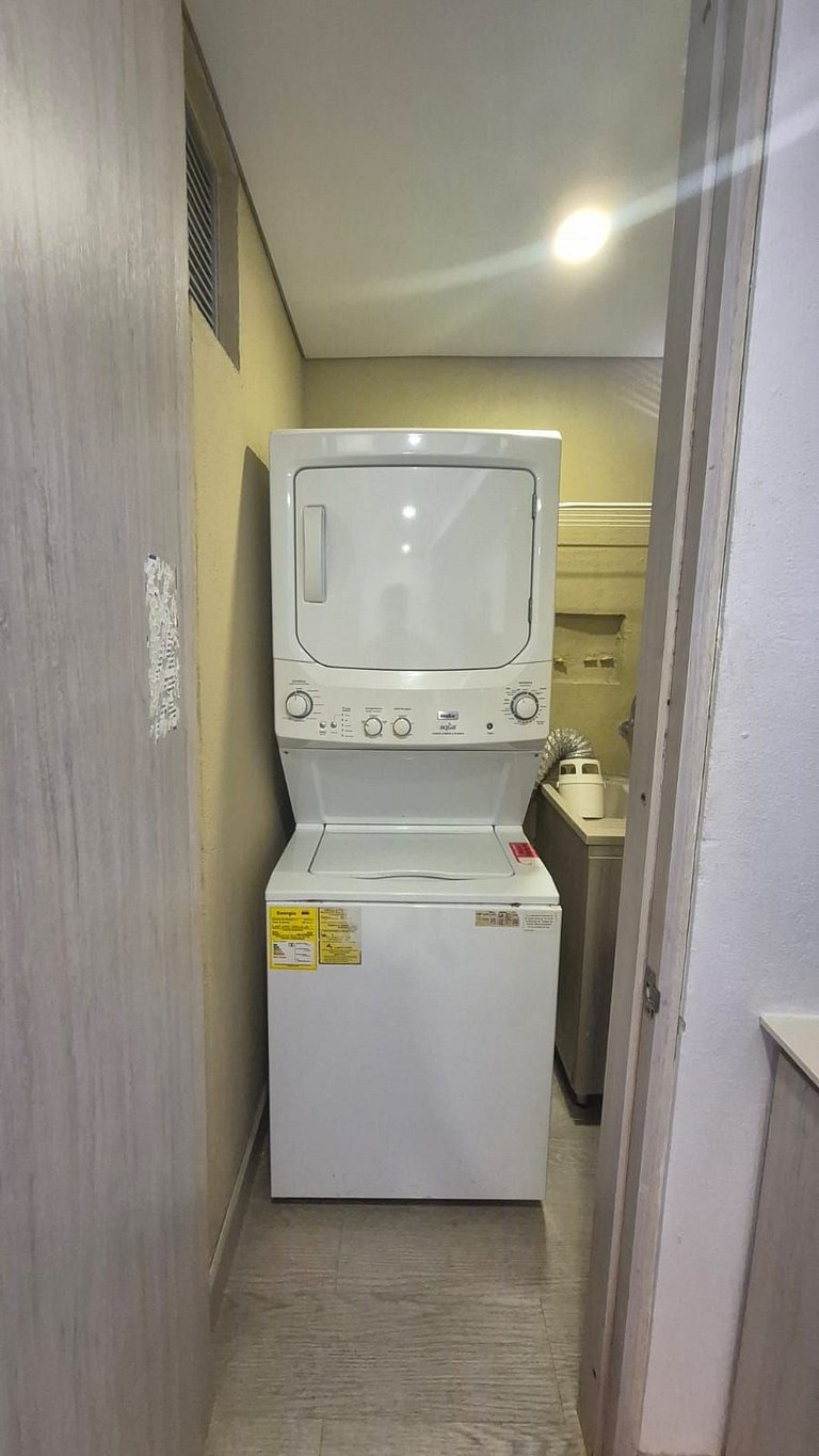 1 Dormitorio junto al mar. Jacuzzi Privado