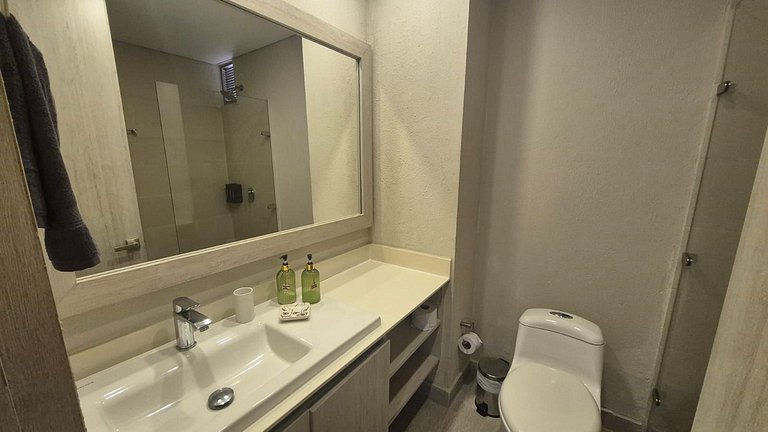 1 Bedroom by the sea. Private Jacuzzi