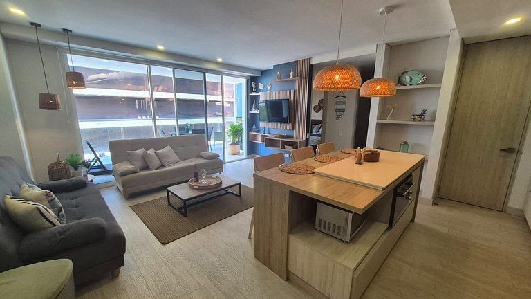 1 Dormitorio junto al mar. Jacuzzi Privado