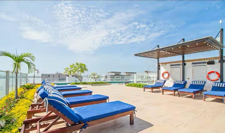 1 Bedroom by the sea. Private Jacuzzi