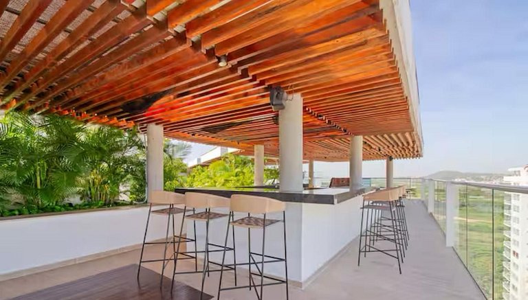 1 Bedroom by the sea. Private Jacuzzi