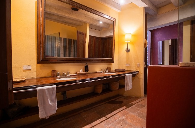 Charming colonial house · Historic Center