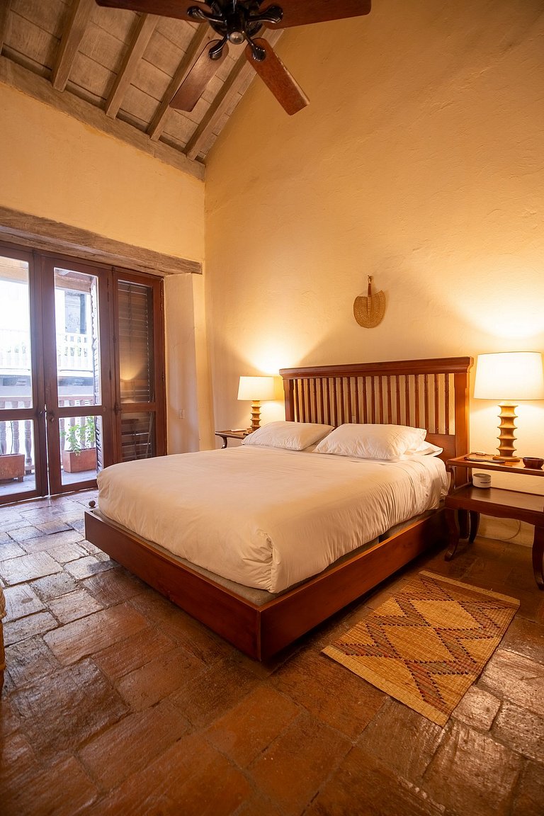 Charming colonial house · Historic Center
